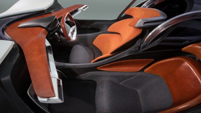 5 cars with the driver’s seat in the central position